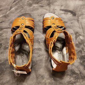 TAN STUDDED BONGO SANDALS - BRAND NEW WITH TAG
